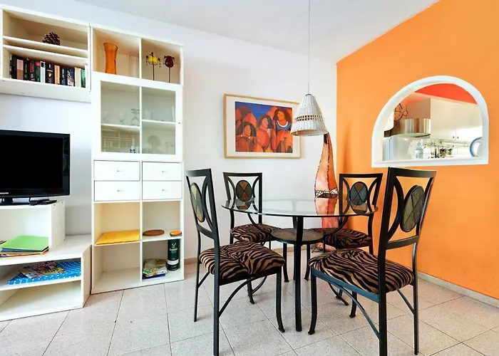 Tropical Bliss Retreat In *