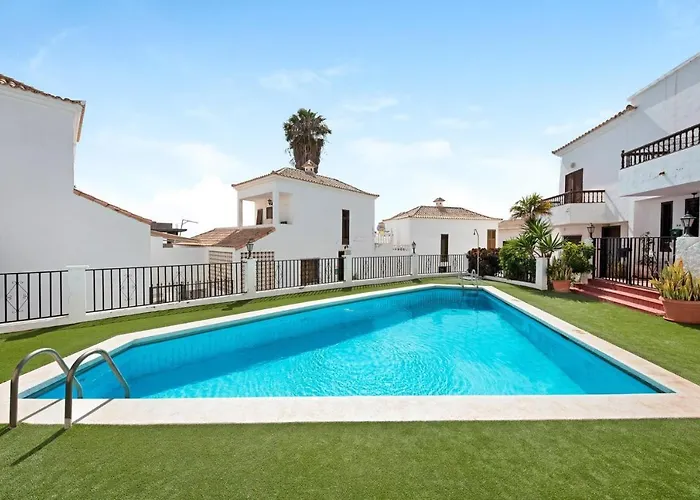 Dom wakacyjny Tropical Bliss Retreat In *